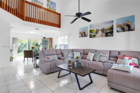 Купить виллу или дом в Санрайз, Флорида 4 спальни, 174.1м2, № 1987731 - фото 4