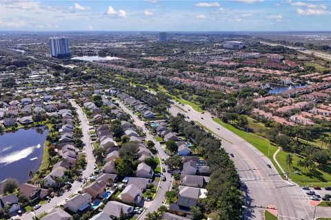 Купить виллу или дом в Санрайз, Флорида 4 спальни, 174.1м2, № 1987731 - фото 28