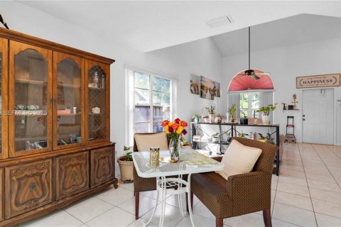 Купить виллу или дом в Санрайз, Флорида 4 спальни, 174.1м2, № 1987731 - фото 7