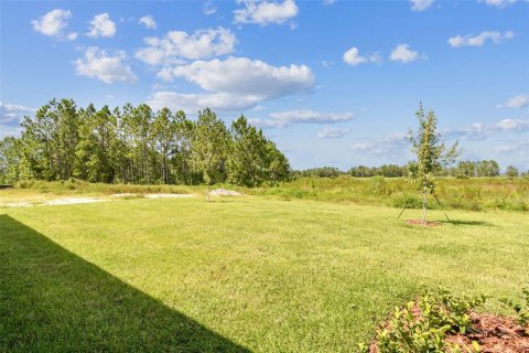Casa en venta en Zephyrhills, Florida, 5 dormitorios, 319.58 m2 № 1904928 - foto 13