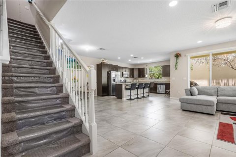 Купить виллу или дом в Дейви, Флорида 4 спальни, 222.97м2, № 2022330 - фото 6