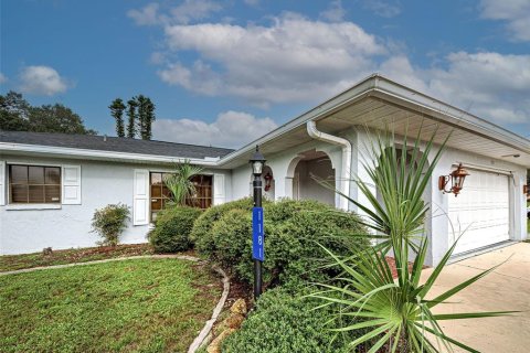 Casa en venta en Port Charlotte, Florida, 3 dormitorios, 162.11 m2 № 2210425 - foto 5
