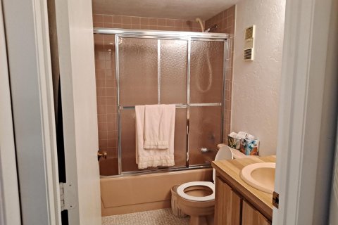 Condo in Delray Beach, Florida, 2 bedrooms  № 2245906 - photo 26