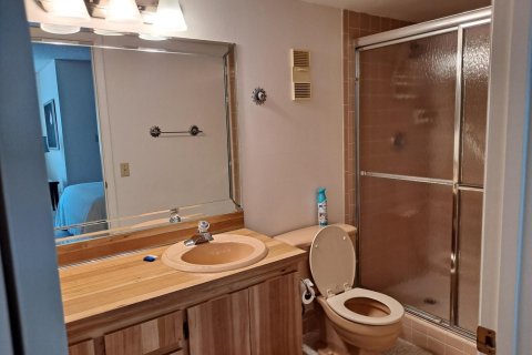 Condo in Delray Beach, Florida, 2 bedrooms  № 2245906 - photo 27