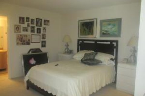 Condo in Delray Beach, Florida, 2 bedrooms  № 2245906 - photo 22