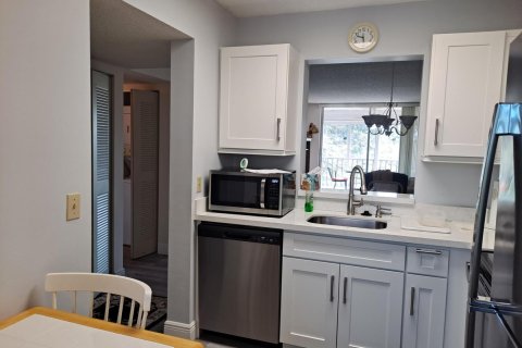 Condo in Delray Beach, Florida, 2 bedrooms  № 2245906 - photo 4