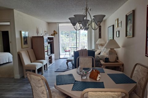 Condo in Delray Beach, Florida, 2 bedrooms  № 2245906 - photo 14
