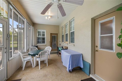 House in Ocala, Florida 4 bedrooms, 248.51 sq.m. № 2150312 - photo 18