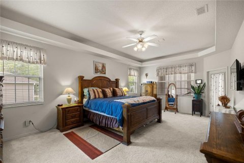 House in Ocala, Florida 4 bedrooms, 248.51 sq.m. № 2150312 - photo 22