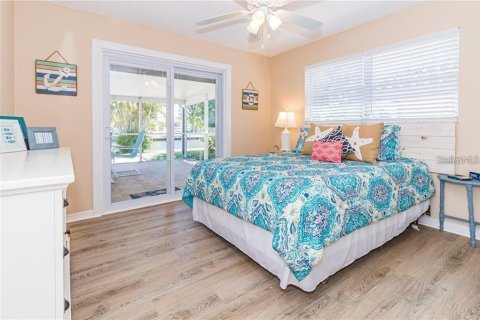 House in Punta Gorda, Florida 3 bedrooms, 151.06 sq.m. № 2238827 - photo 30