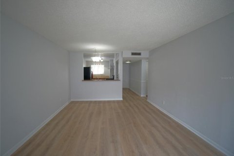 Copropriété à louer à Tampa, Floride: 2 chambres, 99.22 m2 № 1813298 - photo 16