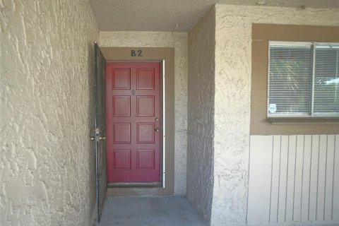 Copropriété à louer à Tampa, Floride: 2 chambres, 99.22 m2 № 1813298 - photo 1