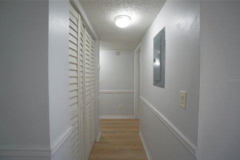 Copropriété à louer à Tampa, Floride: 2 chambres, 99.22 m2 № 1813298 - photo 3