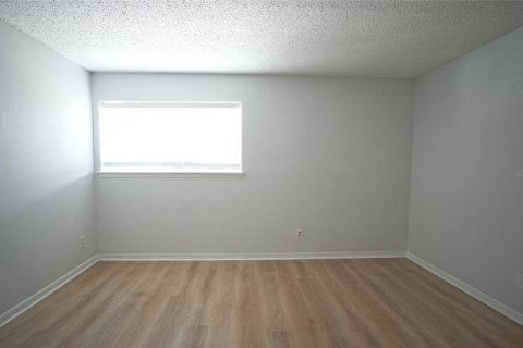 Copropriété à louer à Tampa, Floride: 2 chambres, 99.22 m2 № 1813298 - photo 10