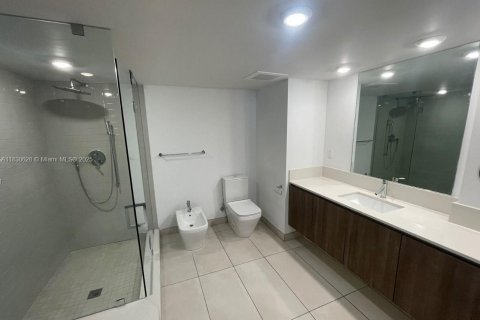 Copropriété à vendre à Bay Harbor Islands, Floride: 2 chambres, 122.72 m2 № 1981081 - photo 6