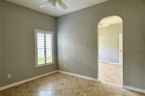 House in New Port Richey, Florida 3 bedrooms, 188.31 sq.m. № 1743278 - photo 9
