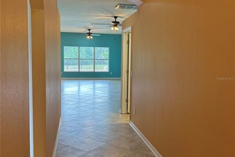 House in New Port Richey, Florida 3 bedrooms, 188.31 sq.m. № 1743278 - photo 6