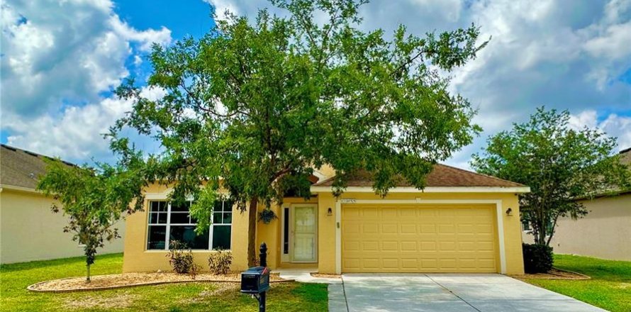 House in New Port Richey, Florida 3 bedrooms, 188.31 sq.m. № 1743278