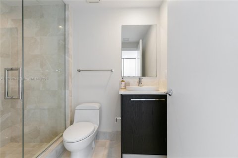 Condo in Sunny Isles Beach, Florida, 3 bedrooms  № 1864134 - photo 18