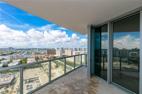 Condo in Sunny Isles Beach, Florida, 3 bedrooms  № 1864134 - photo 22