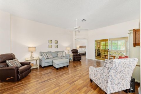 House in The Villages, Florida 2 bedrooms, 152.17 sq.m. № 1821379 - photo 5