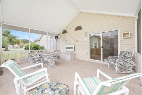 House in The Villages, Florida 2 bedrooms, 152.17 sq.m. № 1821379 - photo 25