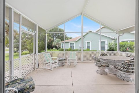 House in The Villages, Florida 2 bedrooms, 152.17 sq.m. № 1821379 - photo 26
