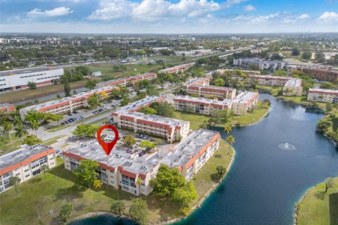 Купить кондоминиум в Санрайз, Флорида 1 спальня, 59.46м2, № 1979869 - фото 29