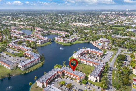 Купить кондоминиум в Санрайз, Флорида 1 спальня, 59.46м2, № 1979869 - фото 25