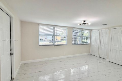 Villa ou maison à vendre à West Park, Floride: 3 chambres, 136.94 m2 № 1952928 - photo 18