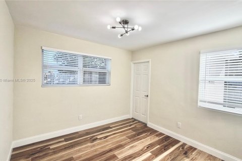 Villa ou maison à vendre à West Park, Floride: 3 chambres, 136.94 m2 № 1952928 - photo 30