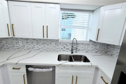 Villa ou maison à vendre à West Park, Floride: 3 chambres, 136.94 m2 № 1952928 - photo 29