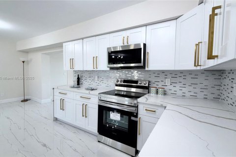 Villa ou maison à vendre à West Park, Floride: 3 chambres, 136.94 m2 № 1952928 - photo 27