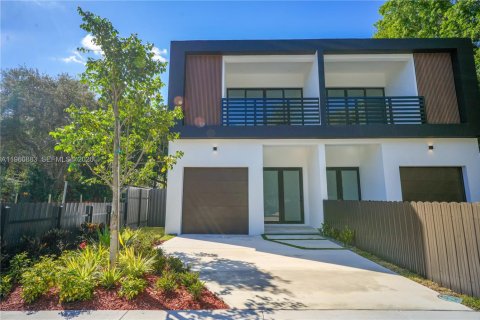 Villa ou maison à vendre à Miami, Floride: 3 chambres, 182.83 m2 № 2025196 - photo 4