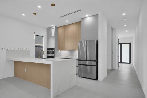 Villa ou maison à vendre à Miami, Floride: 3 chambres, 182.83 m2 № 2025196 - photo 7