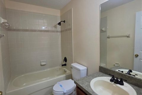 House in Valrico, Florida 3 bedrooms, 130.81 sq.m. № 2395826 - photo 22