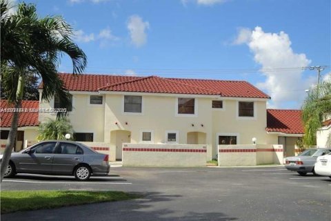 Таунхаус в Хомстед, Флорида 3 спальни, 132.2м2 № 1995577