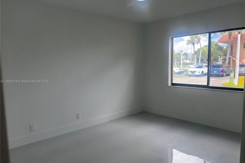 Copropriété à vendre à Weston, Floride: 2 chambres, 114.73 m2 № 2048788 - photo 12