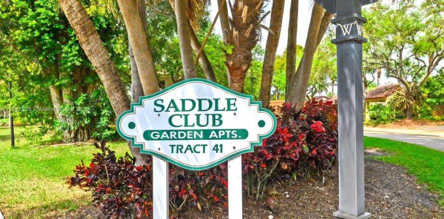 Condo à Weston, Floride, 2 chambres  № 2048788