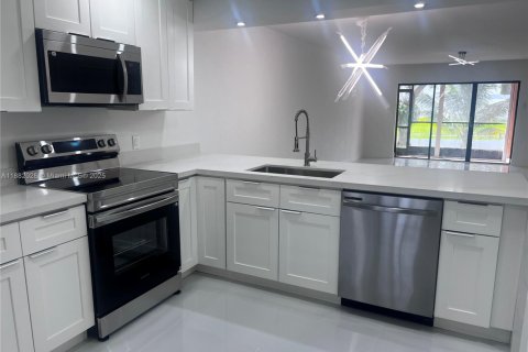 Copropriété à vendre à Weston, Floride: 2 chambres, 114.73 m2 № 2048788 - photo 10