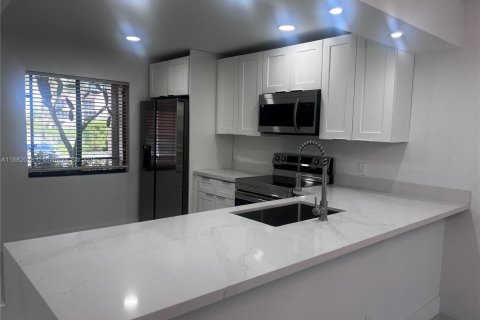 Copropriété à vendre à Weston, Floride: 2 chambres, 114.73 m2 № 2048788 - photo 9