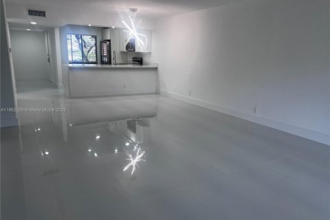 Copropriété à vendre à Weston, Floride: 2 chambres, 114.73 m2 № 2048788 - photo 7