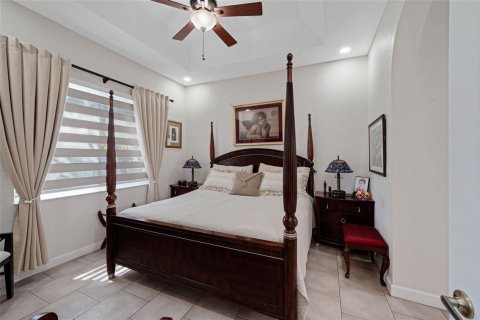 House in Homestead, Florida 3 bedrooms, 130.25 sq.m. № 2086867 - photo 23
