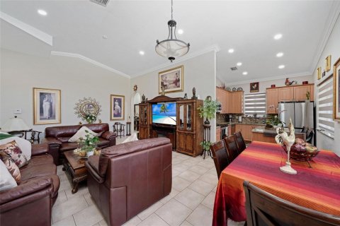 House in Homestead, Florida 3 bedrooms, 130.25 sq.m. № 2086867 - photo 8