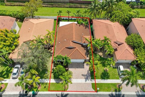House in Homestead, Florida 3 bedrooms, 130.25 sq.m. № 2086867 - photo 4