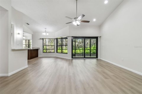 House in Oldsmar, Florida 3 bedrooms, 149.57 sq.m. № 1520421 - photo 11