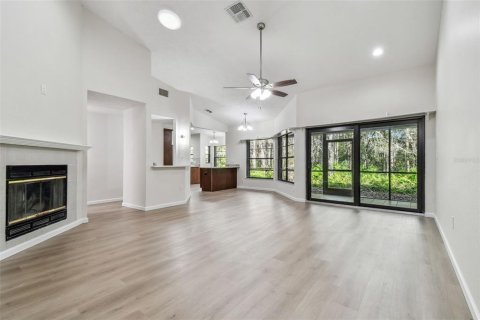 House in Oldsmar, Florida 3 bedrooms, 149.57 sq.m. № 1520421 - photo 10