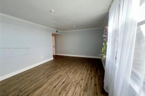 Купить кондоминиум в Майами, Флорида 2 спальни, 116.41м2, № 1941316 - фото 14