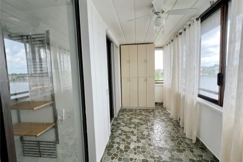 Купить кондоминиум в Майами, Флорида 2 спальни, 116.41м2, № 1941316 - фото 3