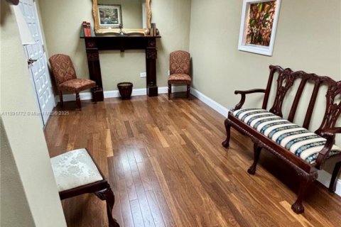 Commercial property in Coral Gables, Florida № 1944139 - photo 28